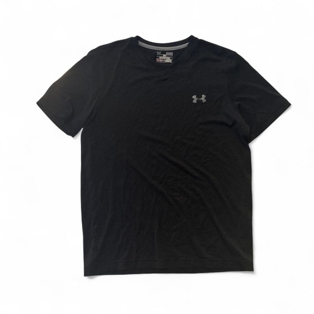 Under armour black t shirt underarmour Small